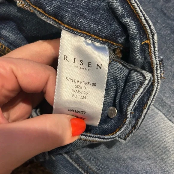 Risen Women’s  Jeans 3 Cropped Cuff Stretch - Picture 3 of 8